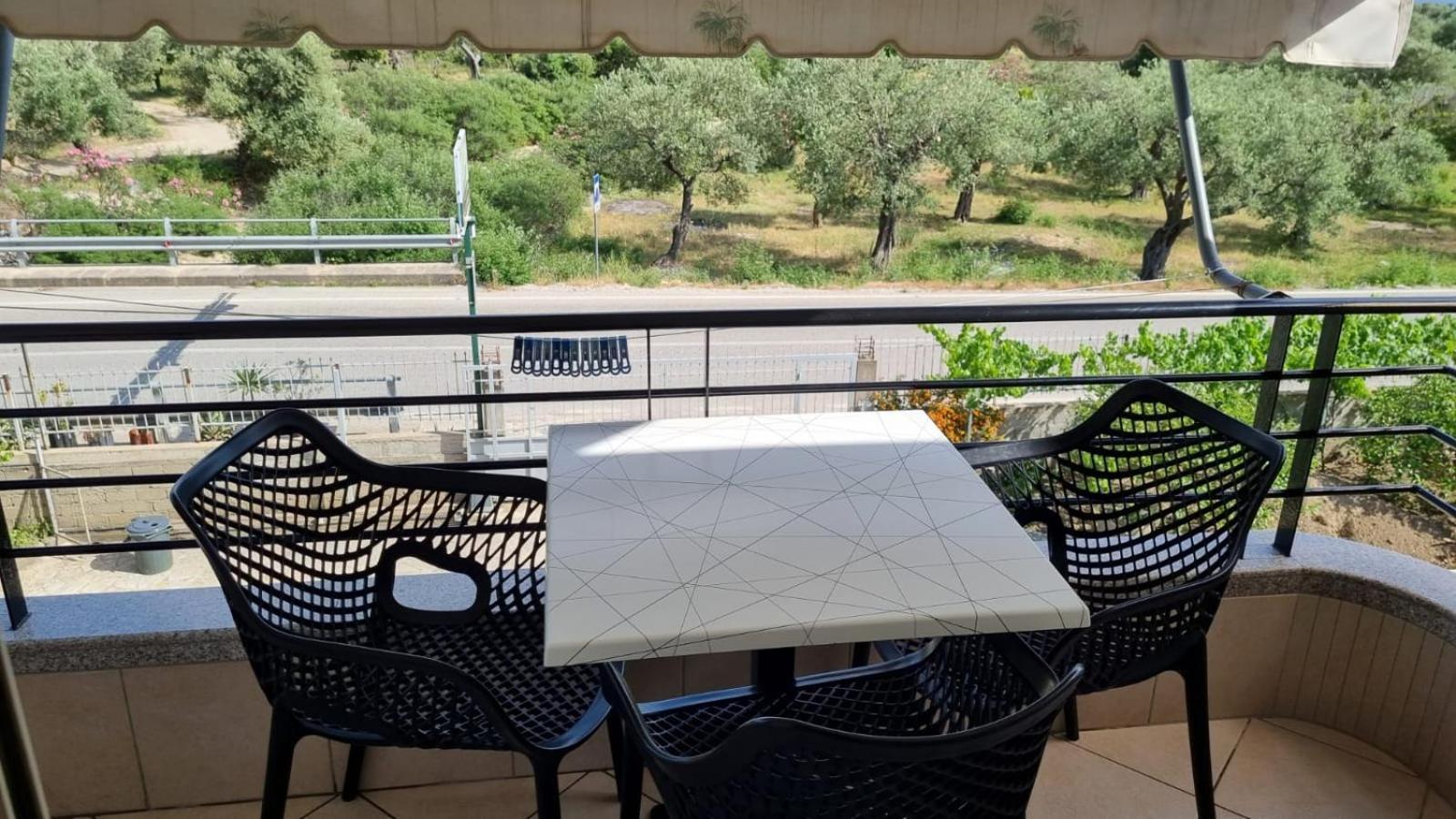 Anmaor Hotel Qeparo Exterior photo