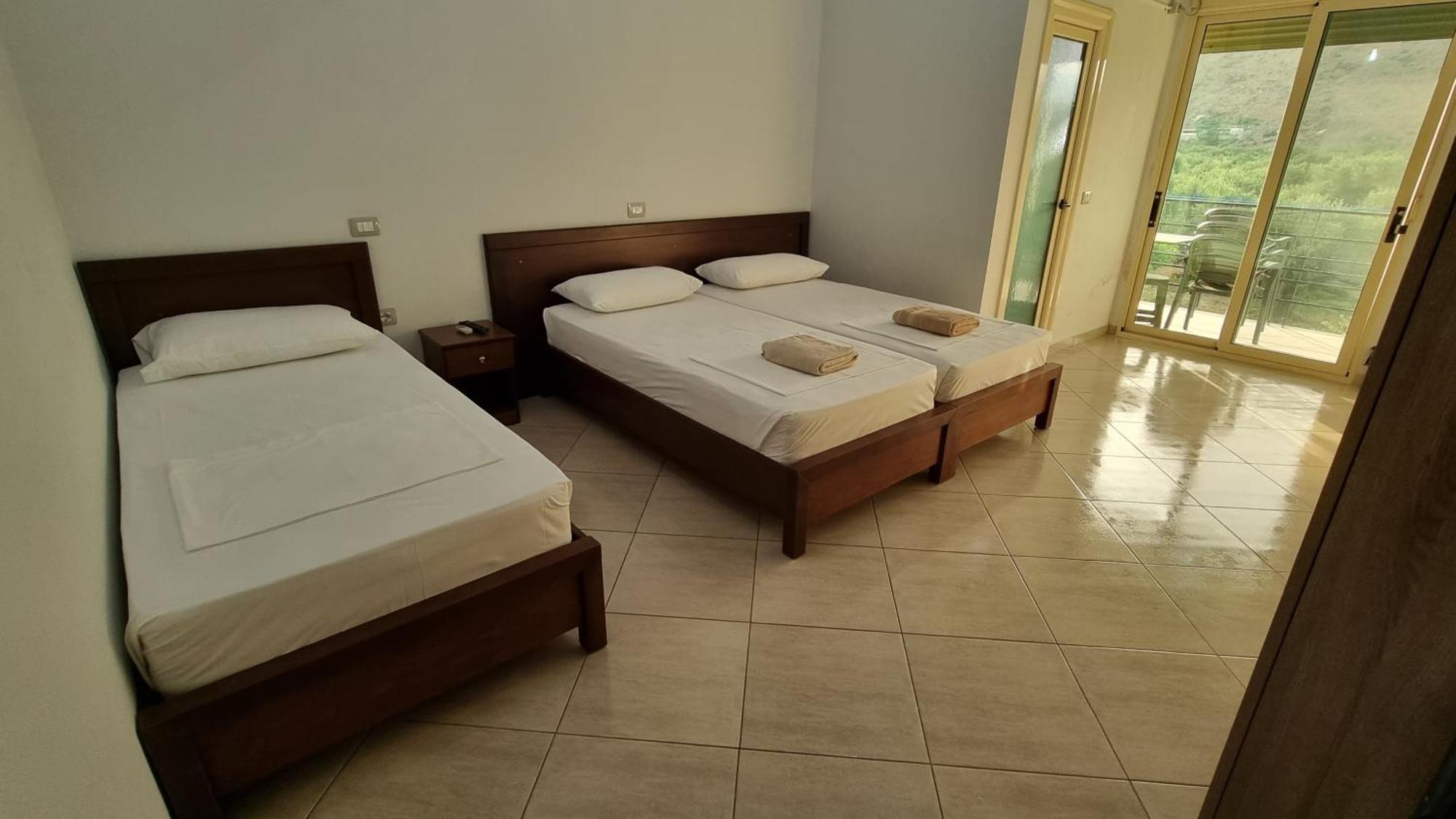 Anmaor Hotel Qeparo Exterior photo